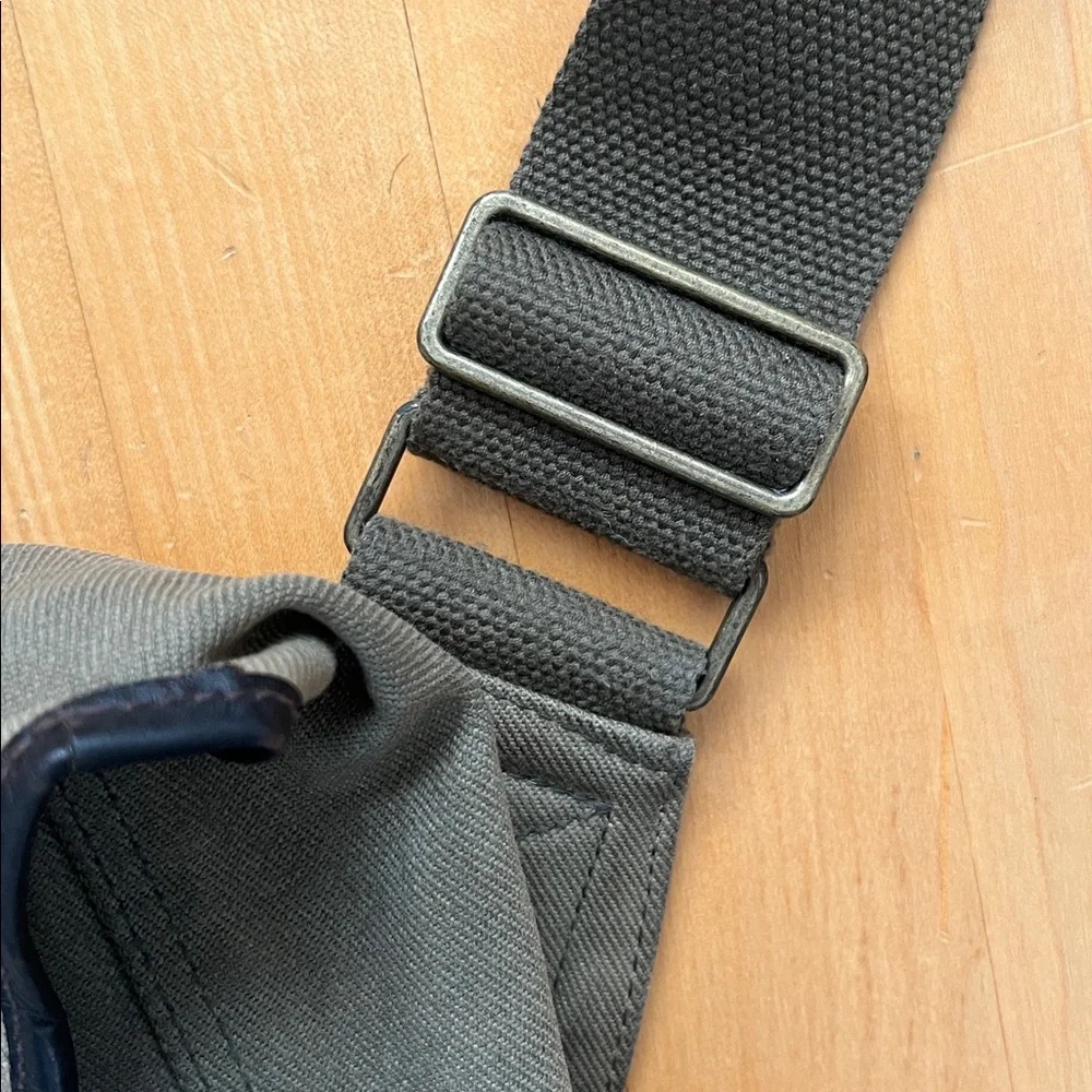 💼J.Crew Green Canvas Fabric & Brown Leather Adjustable Strap Messenger Bag